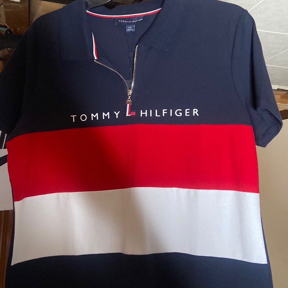 Womens Tommy shirt